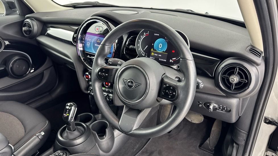 MINI Hatchback 1.5 Cooper Classic Premium 5dr Petrol Hatchback - Image 6