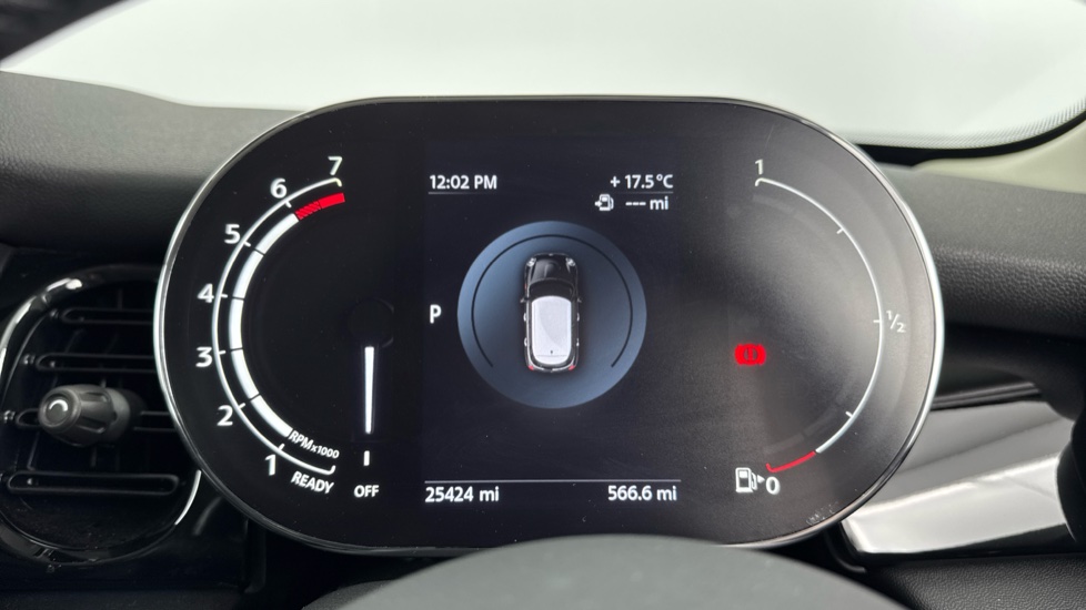 MINI Hatchback 1.5 Cooper Classic Premium 5dr Petrol Hatchback - Image 9