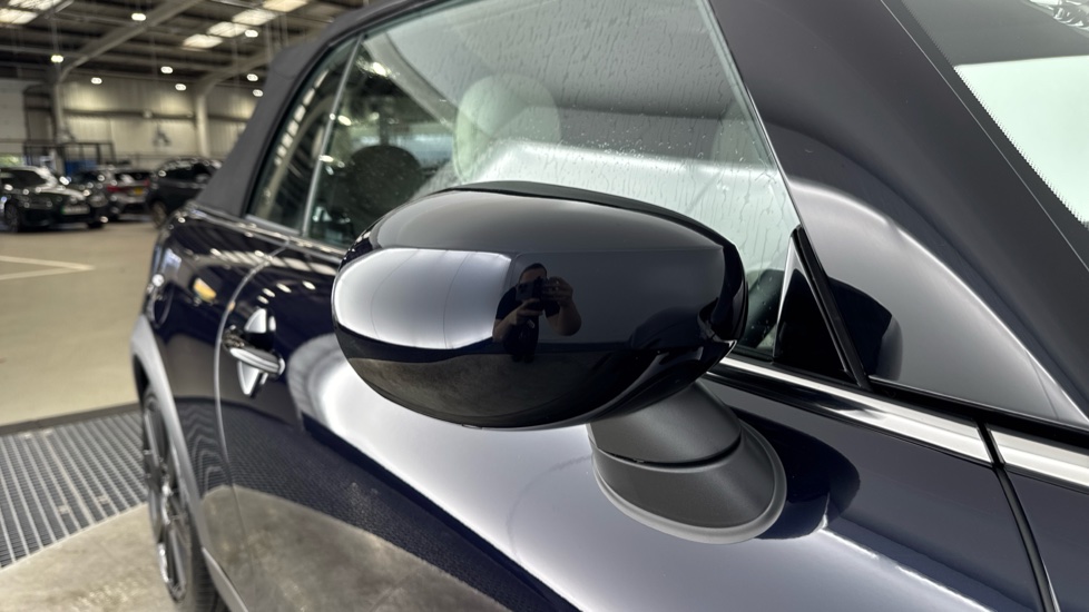 MINI Convertible 1.5 Cooper Exclusive Premium Plus 2dr Auto Petrol Convertible - Image 29