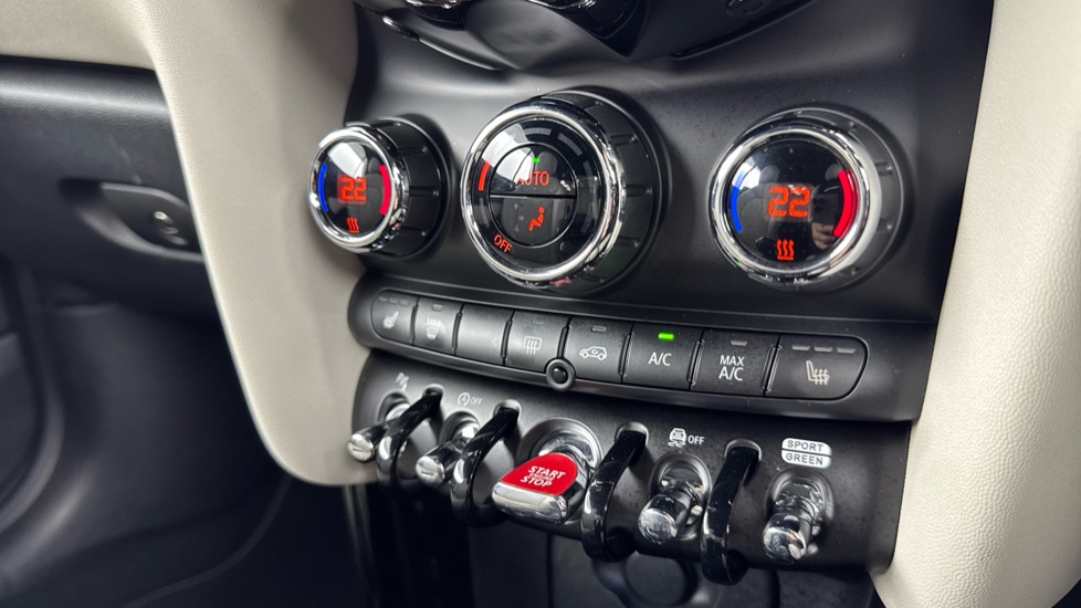 MINI Convertible 1.5 Cooper Exclusive Premium Plus 2dr Auto Petrol Convertible - Image 46