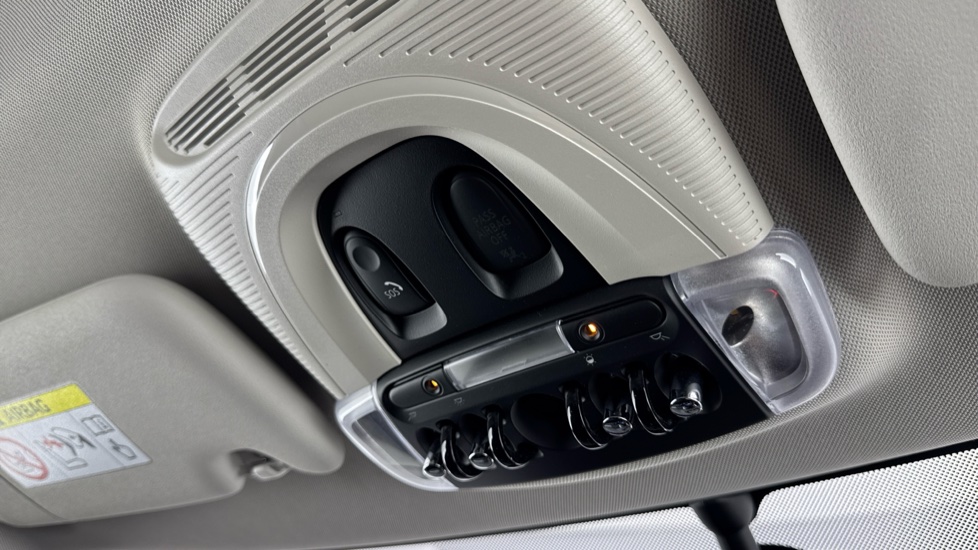 MINI Hatchback 1.5 Cooper Classic II 3dr Auto [Comfort Pack] Petrol Hatchback - Image 45