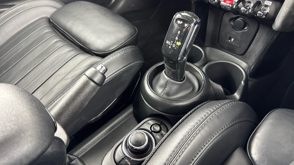 MINI Hatchback 1.5 Cooper Exclusive 3dr Auto Petrol Hatchback - Image 10