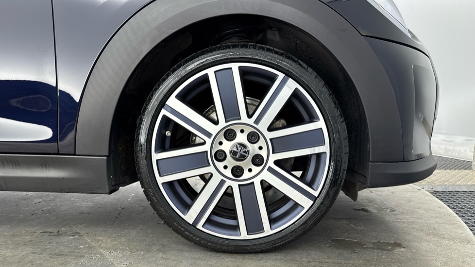 MINI Hatchback 1.5 Cooper Exclusive 3dr Auto Petrol Hatchback - Image 14