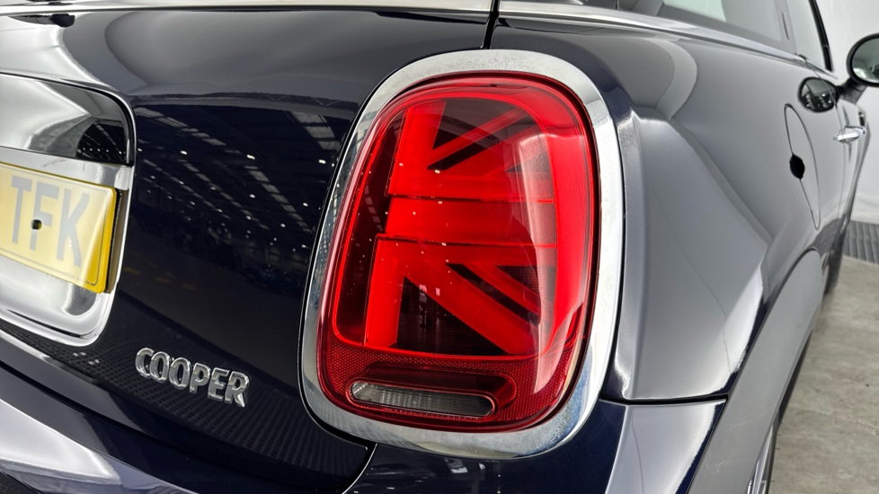 MINI Hatchback 1.5 Cooper Exclusive 3dr Auto Petrol Hatchback - Image 22