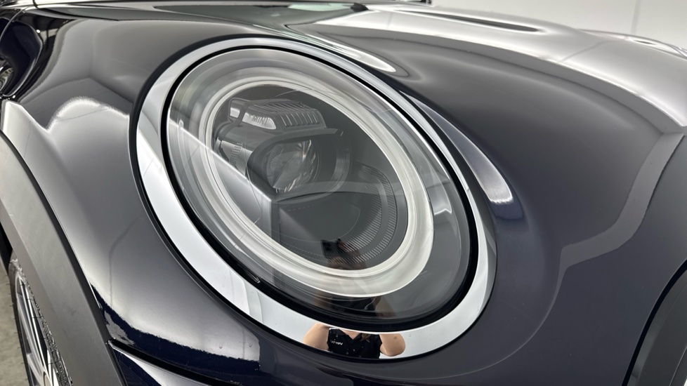 MINI Hatchback 1.5 Cooper Exclusive 3dr Auto Petrol Hatchback - Image 23