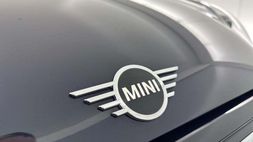 MINI Hatchback 1.5 Cooper Exclusive 3dr Auto Petrol Hatchback - Image 30