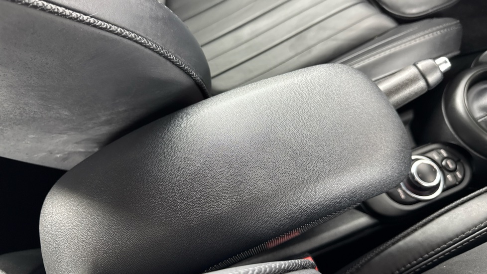 MINI Hatchback 1.5 Cooper Exclusive 3dr Auto Petrol Hatchback - Image 49
