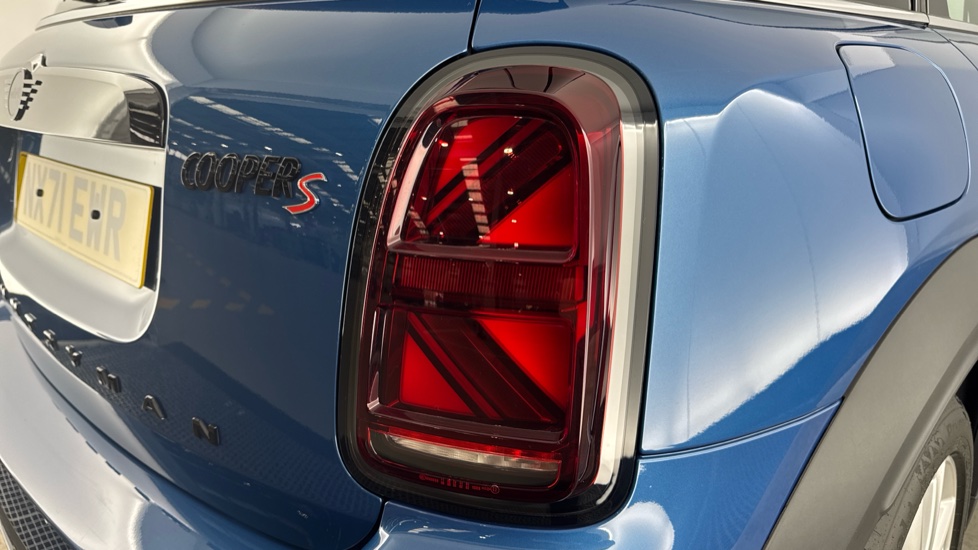 MINI Countryman 2.0 Cooper S Sport ALL4 5dr Auto Petrol Hatchback - Image 22