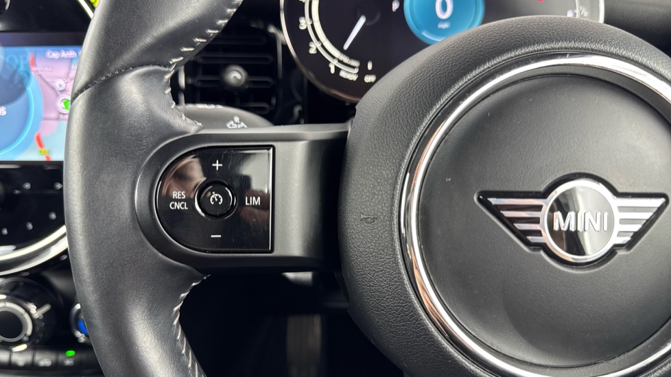 MINI Hatchback 1.5 Cooper Sport 3dr Auto Petrol Hatchback - Image 17