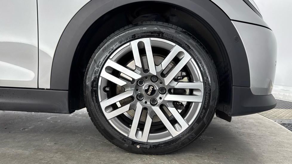MINI Cooper 2.0 S Classic [Level 2] 5dr Auto Petrol Hatchback - Image 14
