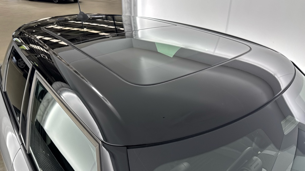 MINI Cooper 2.0 S Classic 5dr Auto Petrol Hatchback - Image 21
