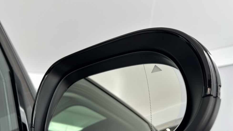 MINI Cooper 2.0 S Classic 5dr Auto Petrol Hatchback - Image 30