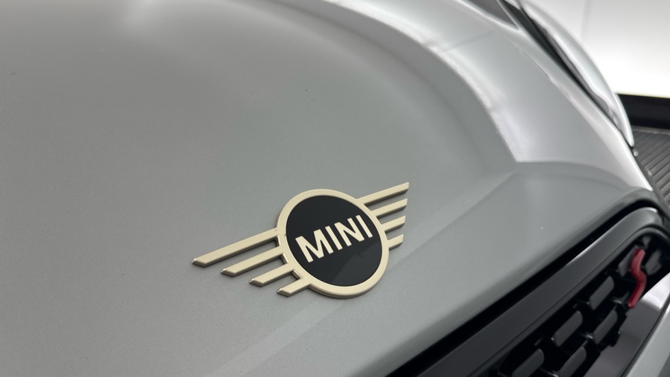 MINI Cooper 2.0 S Classic 5dr Auto Petrol Hatchback - Image 33