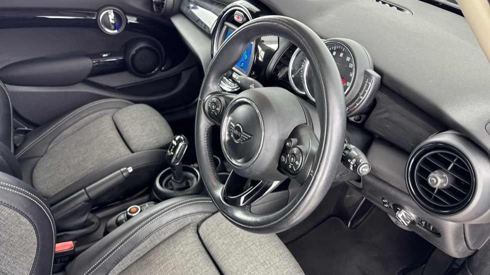 MINI Hatchback 1.5 Cooper II 5dr Auto [Chili Pack] Petrol Hatchback - Image 6
