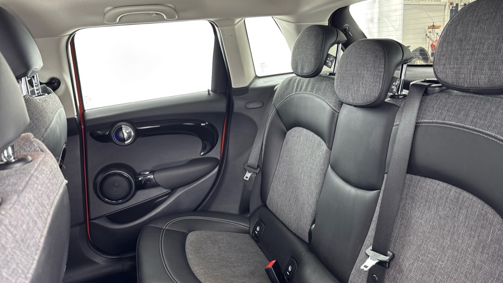 MINI Hatchback 1.5 Cooper II 5dr Auto [Chili Pack] Petrol Hatchback - Image 12