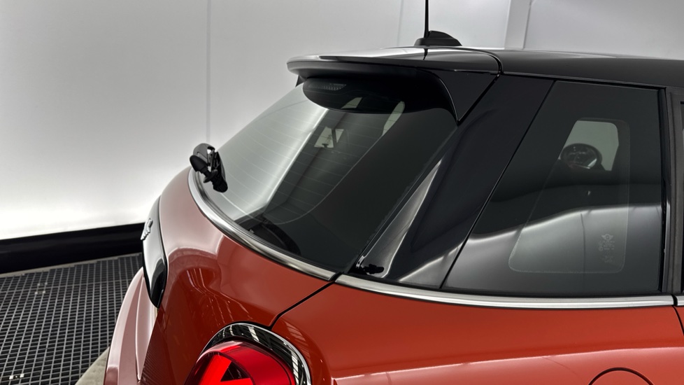 MINI Hatchback 1.5 Cooper II 5dr Auto [Chili Pack] Petrol Hatchback - Image 26