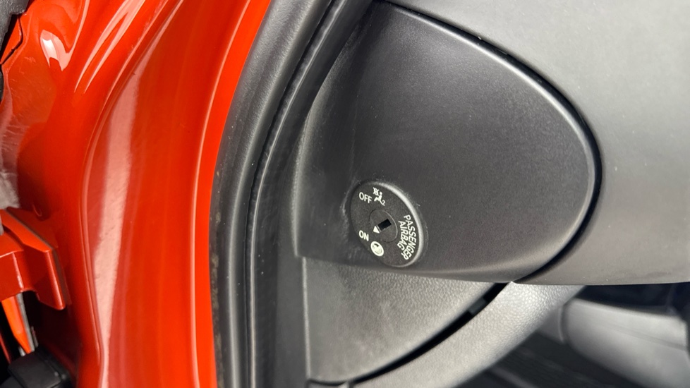 MINI Hatchback 1.5 Cooper II 5dr Auto [Chili Pack] Petrol Hatchback - Image 46