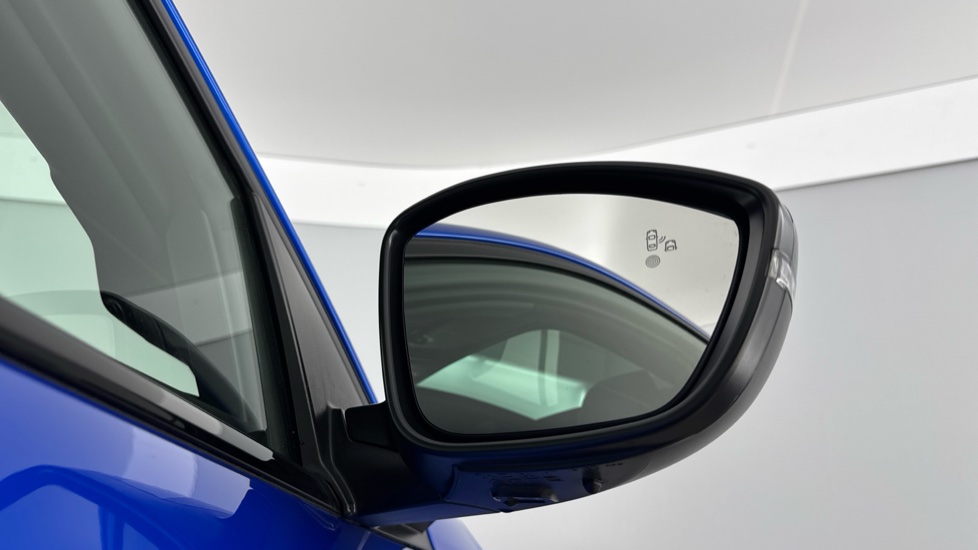 Peugeot 208 1.2 PureTech 100 GT 5dr Petrol Hatchback - Image 29