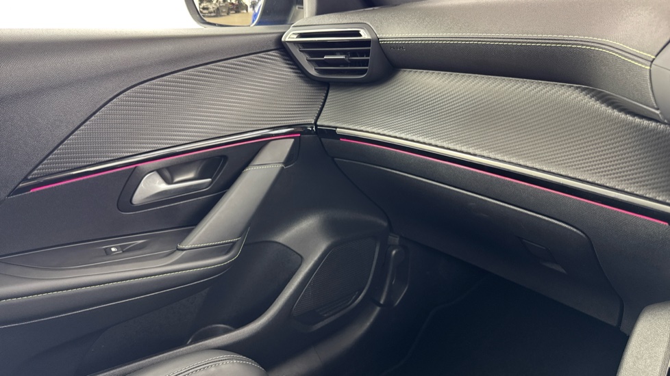 Peugeot 208 1.2 PureTech 100 GT 5dr Petrol Hatchback - Image 47