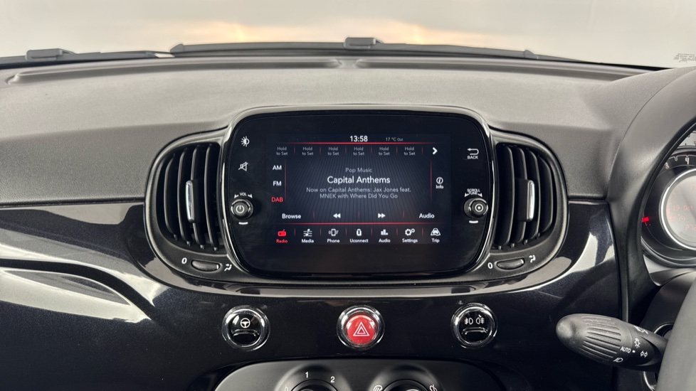 Fiat 500 1.0 Mild Hybrid 2dr Petrol Convertible - Image 8