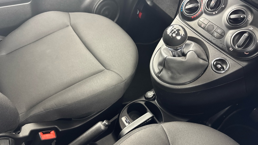 Fiat 500 1.0 Mild Hybrid 2dr Petrol Convertible - Image 10
