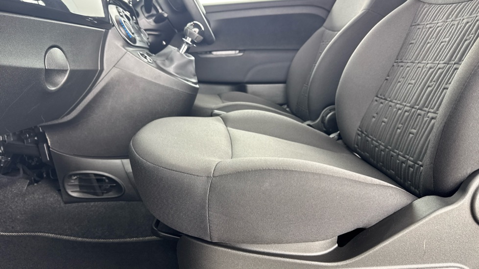 Fiat 500 1.0 Mild Hybrid 2dr Petrol Convertible - Image 31
