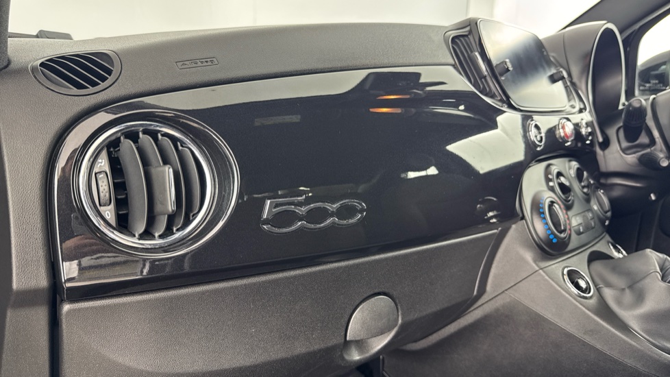 Fiat 500 1.0 Mild Hybrid 2dr Petrol Convertible - Image 32
