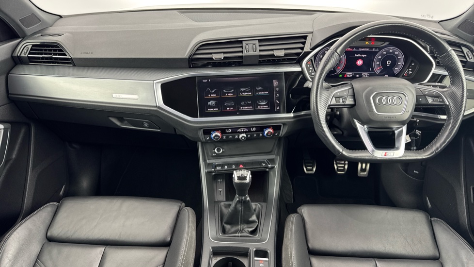 Audi Q3 35 TFSI Edition 1 5dr Petrol Estate - Image 4