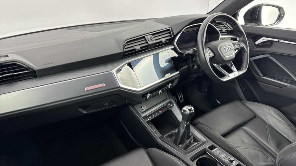 Audi Q3 35 TFSI Edition 1 5dr Petrol Estate - Image 7