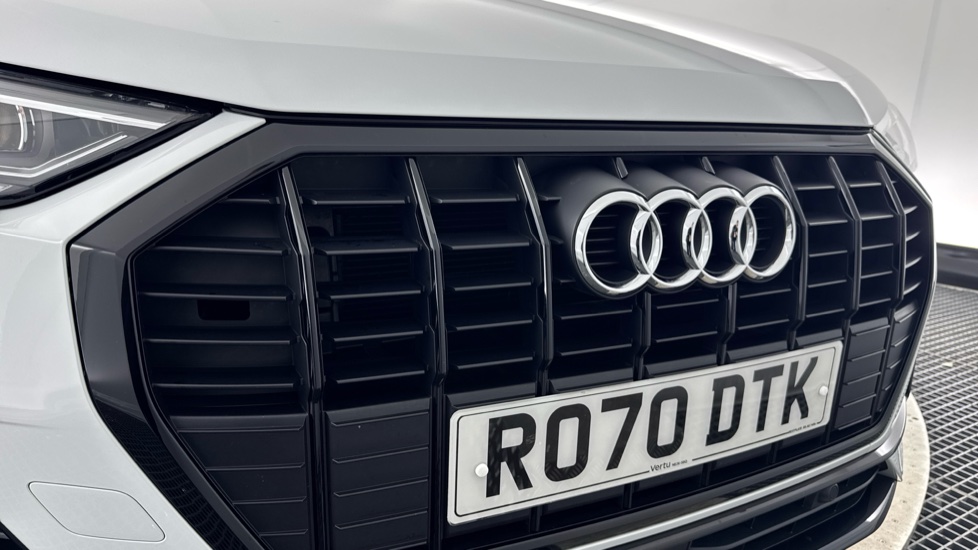 Audi Q3 35 TFSI Edition 1 5dr Petrol Estate - Image 32