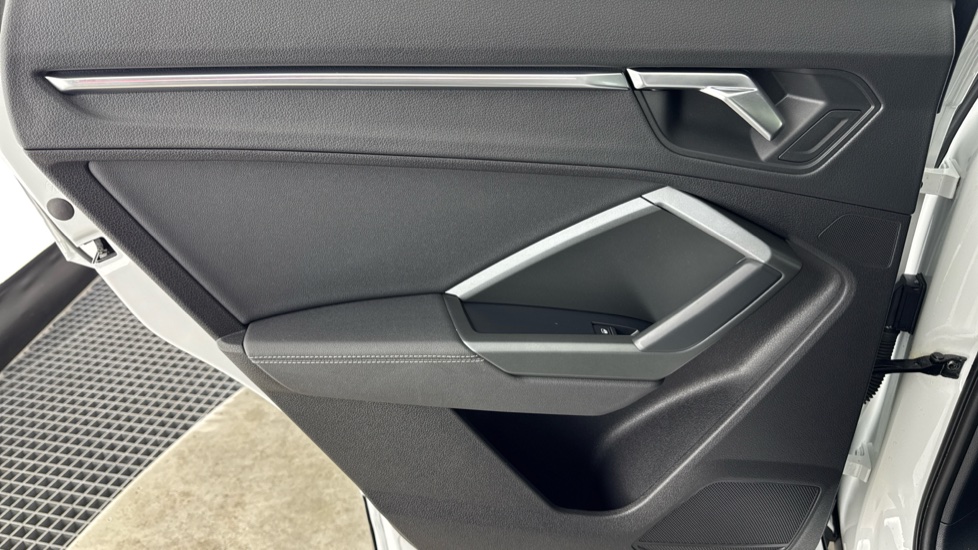 Audi Q3 35 TFSI Edition 1 5dr Petrol Estate - Image 37