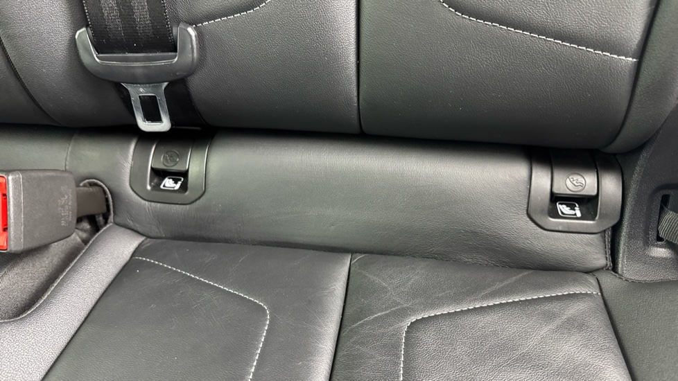 Audi Q3 35 TFSI Edition 1 5dr Petrol Estate - Image 38