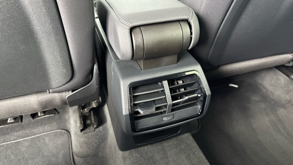 Audi Q3 35 TFSI Edition 1 5dr Petrol Estate - Image 41