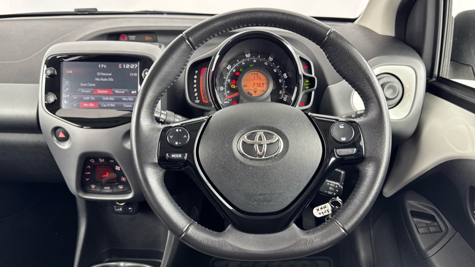 Toyota Aygo 1.0 VVT-i X-Trend 5dr Petrol Hatchback - Image 5