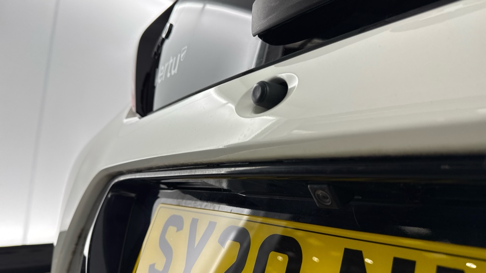 Toyota Aygo 1.0 VVT-i X-Trend 5dr Petrol Hatchback - Image 24