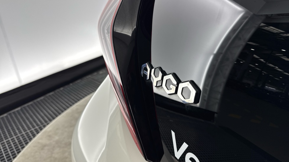 Toyota Aygo 1.0 VVT-i X-Trend 5dr Petrol Hatchback - Image 25
