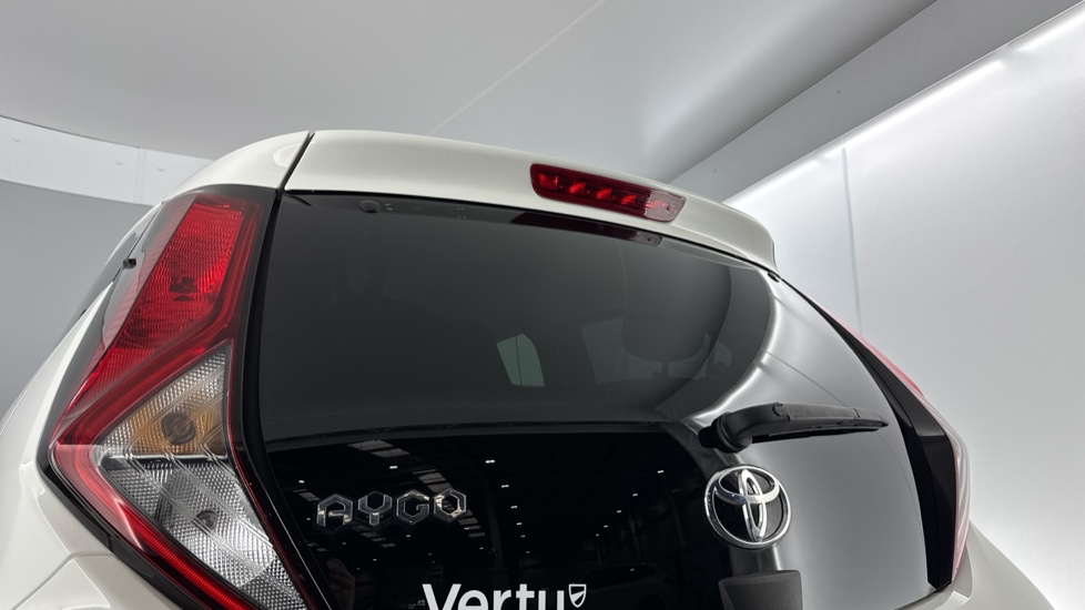 Toyota Aygo 1.0 VVT-i X-Trend 5dr Petrol Hatchback - Image 26