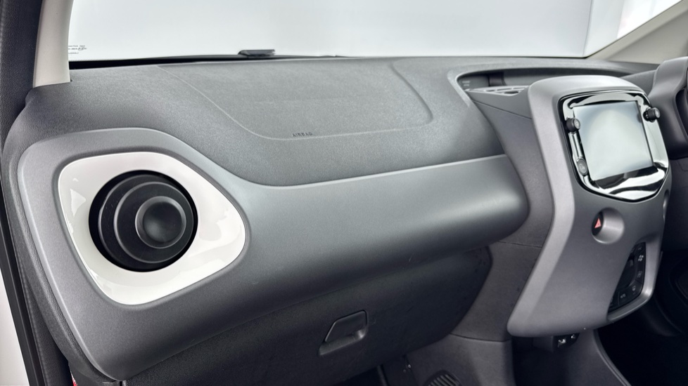 Toyota Aygo 1.0 VVT-i X-Trend 5dr Petrol Hatchback - Image 33