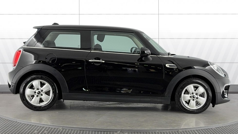 MINI Hatchback 1.5 Cooper Classic II 3dr Petrol Hatchback - Image 3