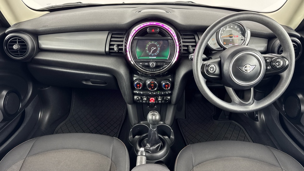 MINI Hatchback 1.5 Cooper Classic II 3dr Petrol Hatchback - Image 4