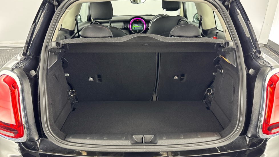 MINI Hatchback 1.5 Cooper Classic II 3dr Petrol Hatchback - Image 13