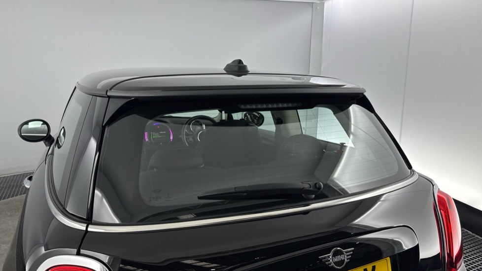 MINI Hatchback 1.5 Cooper Classic II 3dr Petrol Hatchback - Image 25