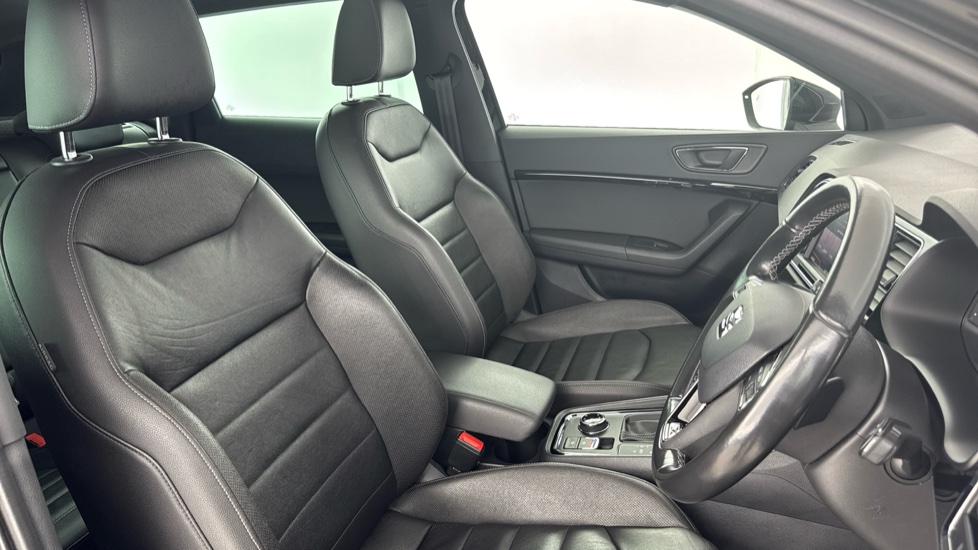 SEAT Ateca 2.0 TSI Xcellence 5dr DSG 4Drive Petrol Estate - Image 11