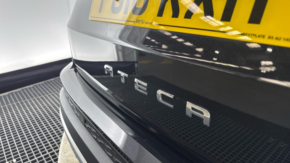 SEAT Ateca 2.0 TSI Xcellence 5dr DSG 4Drive Petrol Estate - Image 25