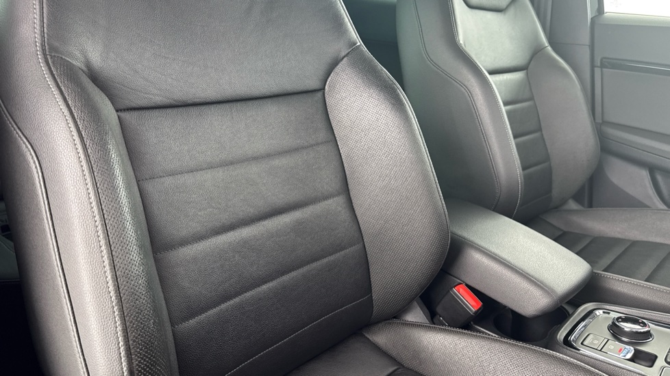 SEAT Ateca 2.0 TSI Xcellence 5dr DSG 4Drive Petrol Estate - Image 46