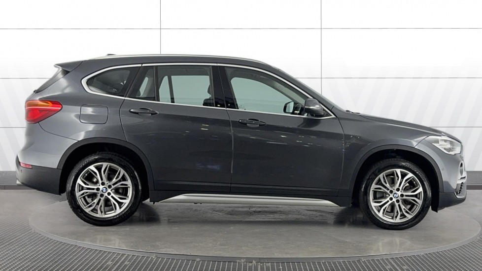 BMW X1 sDrive 20i xLine 5dr Step Auto Petrol Estate - Image 3