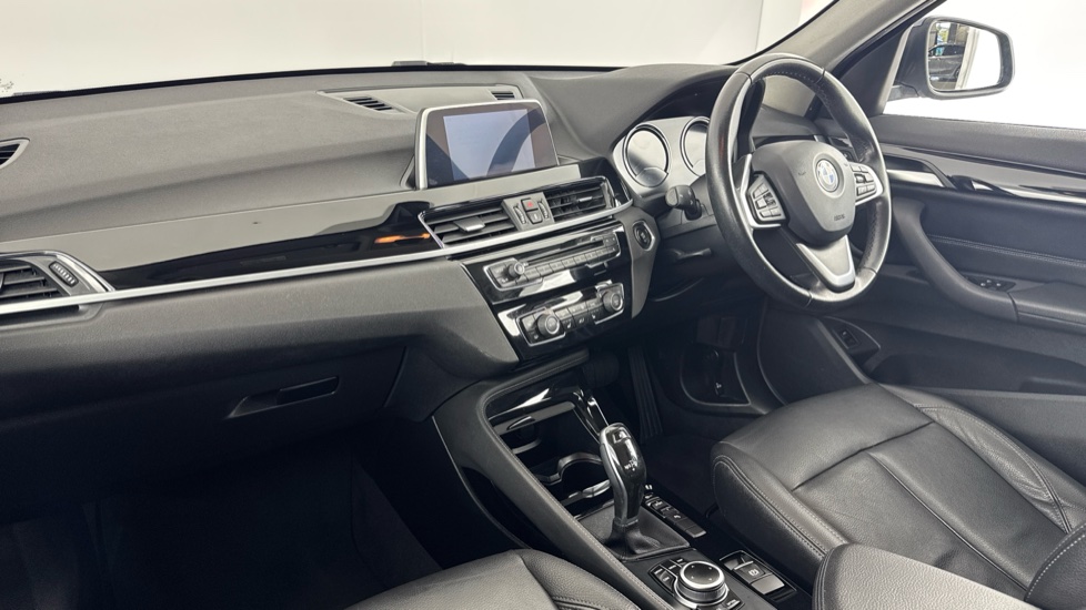 BMW X1 sDrive 20i xLine 5dr Step Auto Petrol Estate - Image 7