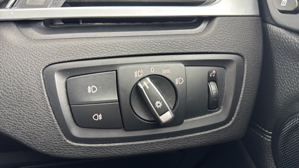 BMW X1 sDrive 20i xLine 5dr Step Auto Petrol Estate - Image 20