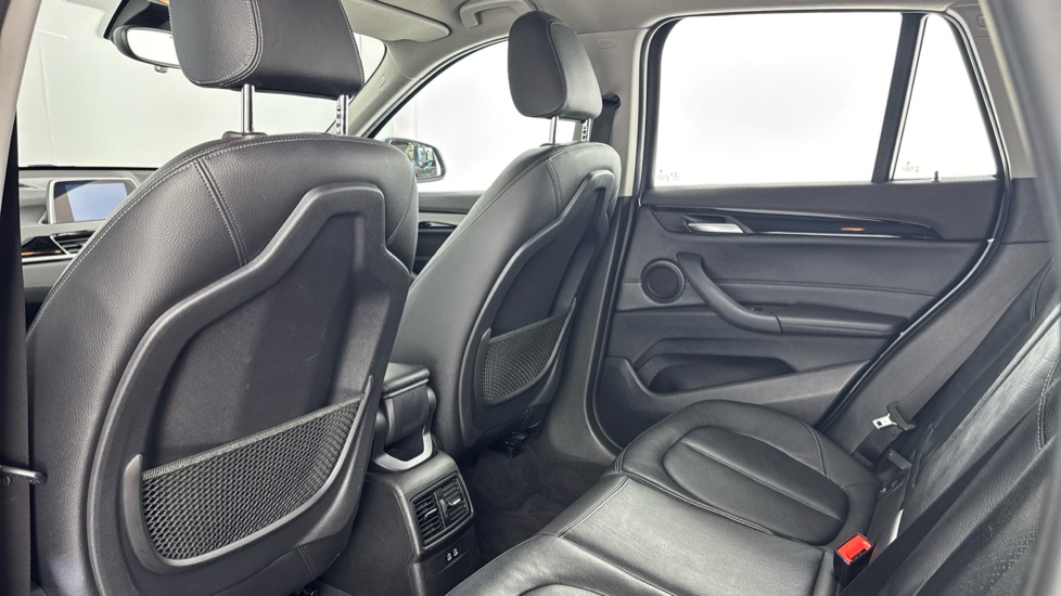 BMW X1 sDrive 20i xLine 5dr Step Auto Petrol Estate - Image 35