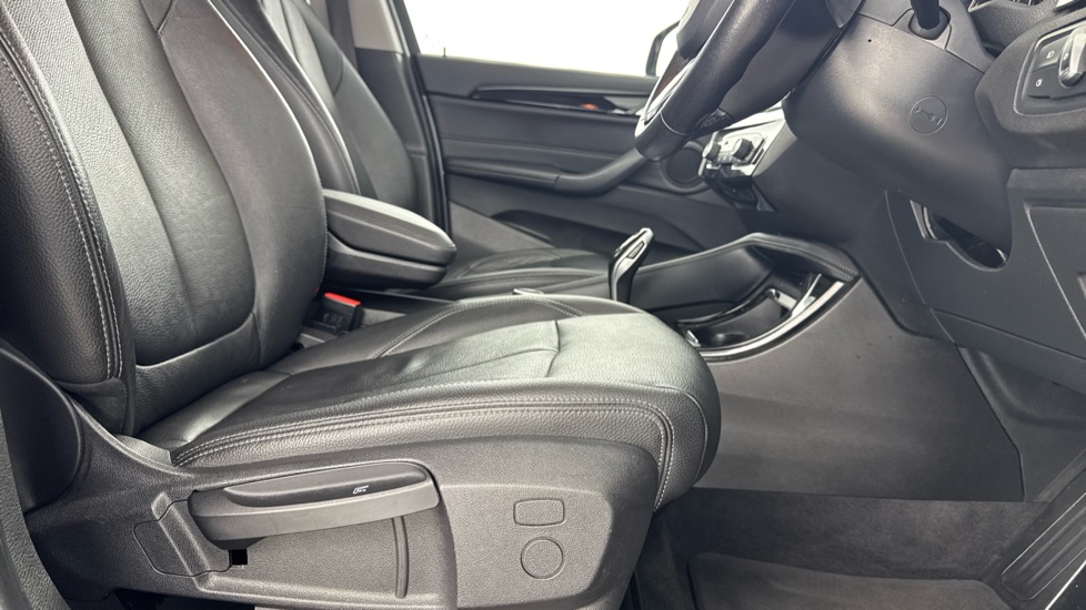 BMW X1 sDrive 20i xLine 5dr Step Auto Petrol Estate - Image 42
